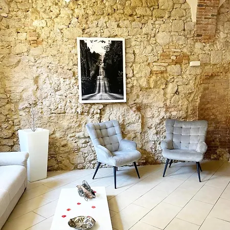 In 21 By Zoom In Earth *